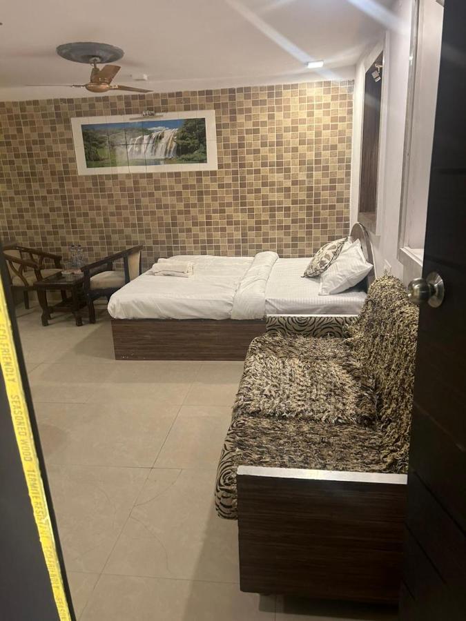 The Peach Tree Rooms Mount Abu Bagian luar foto