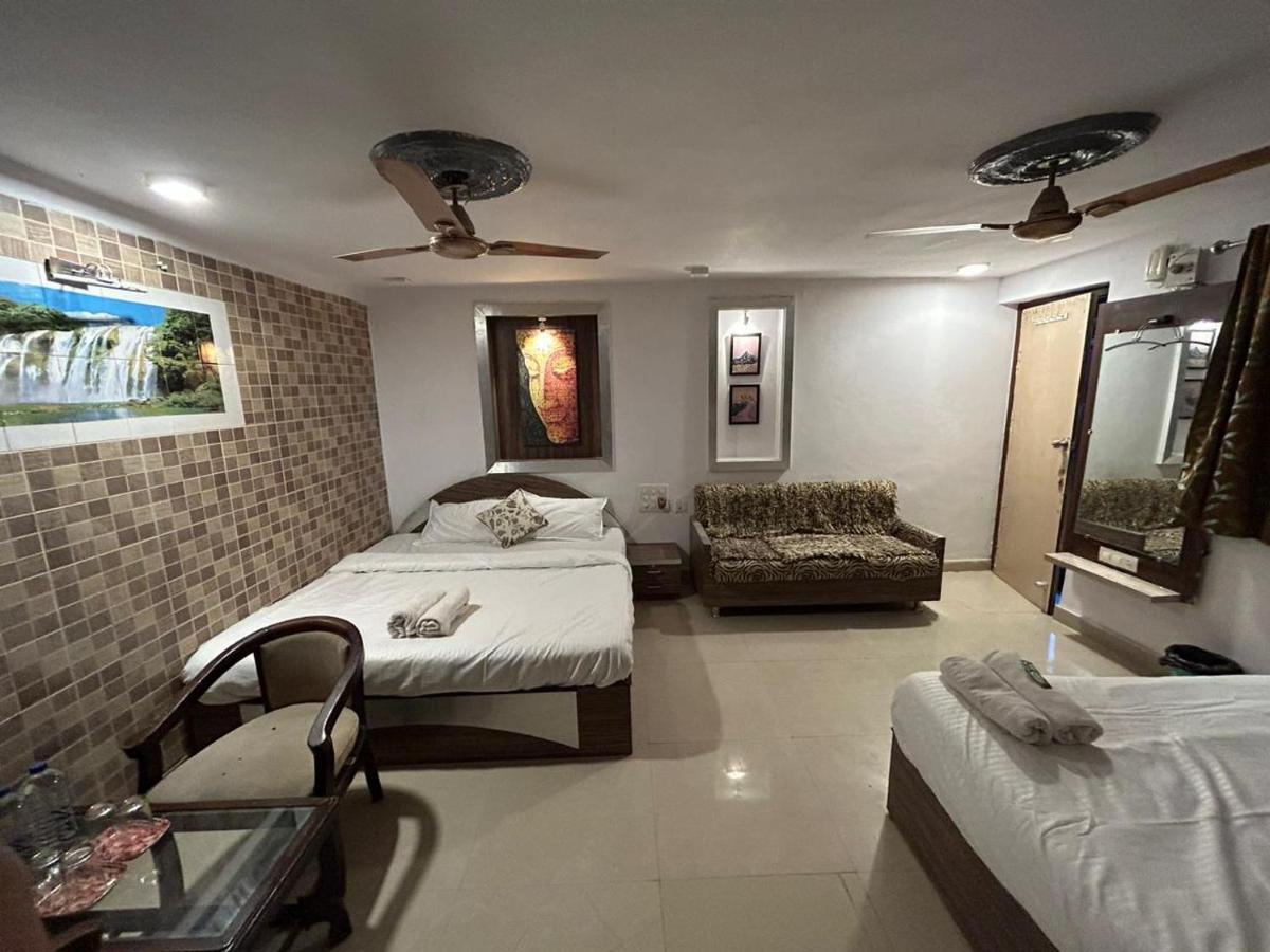 The Peach Tree Rooms Mount Abu Bagian luar foto