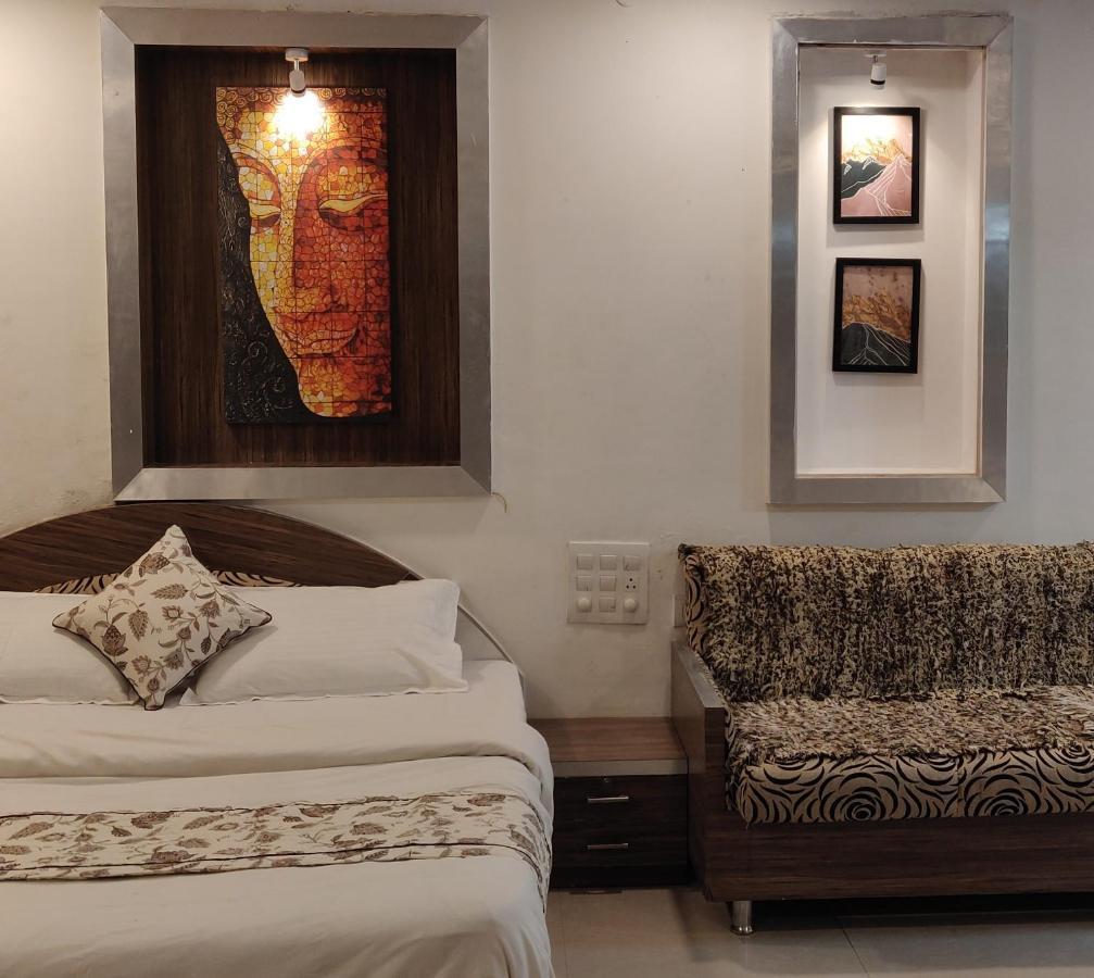 The Peach Tree Rooms Mount Abu Bagian luar foto
